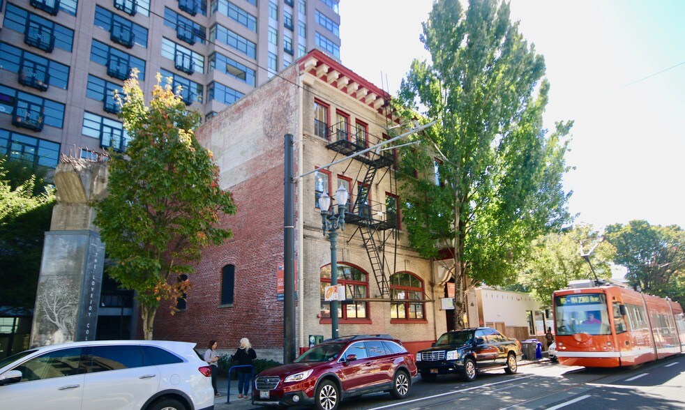 More Photos Of 312 NW 10th Ave, Portland Office For Sale