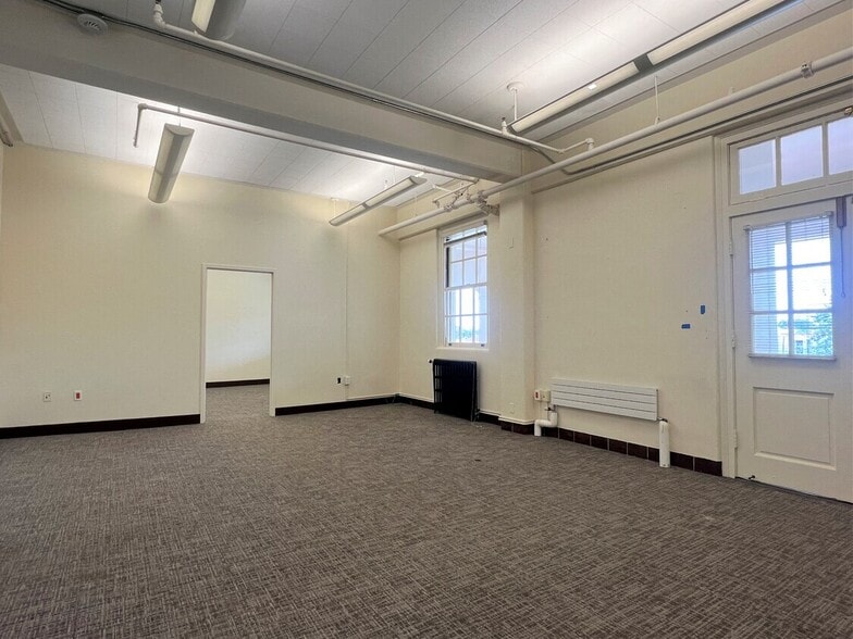 More Photos Of 220 Halleck St, San Francisco Office For Lease