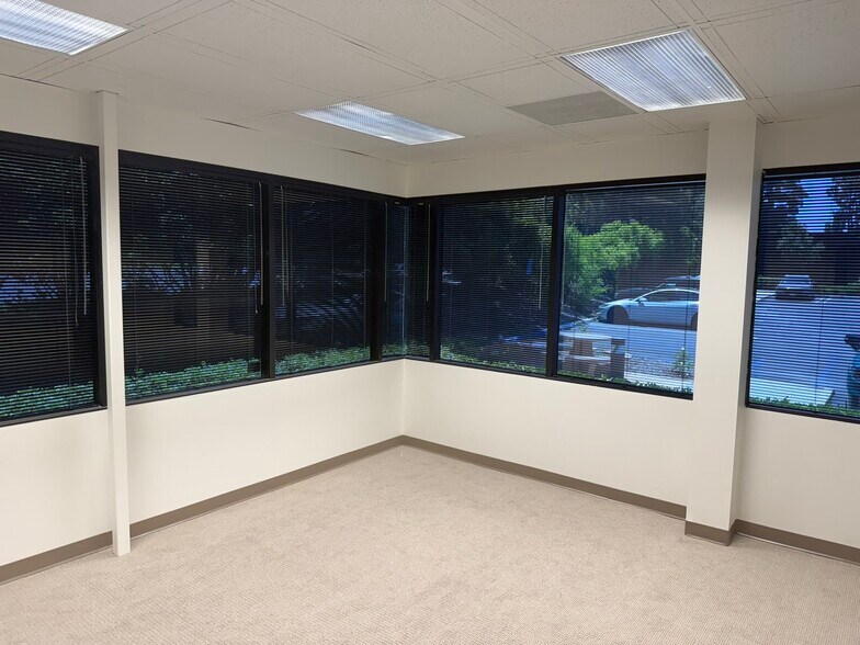 More Photos Of 23191-23193 La Cadena Dr, Laguna Hills Office For Sale