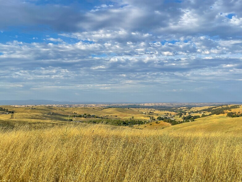 More Photos Of 0 E. 41 Hwy, Templeton Land For Sale