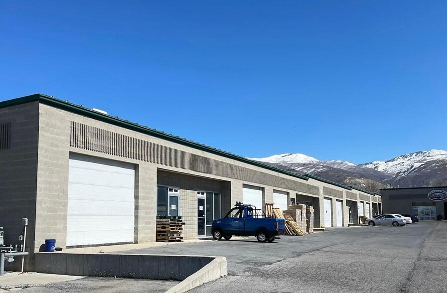 More Photos Of 440 W 200 N, Bountiful Warehouse For Lease