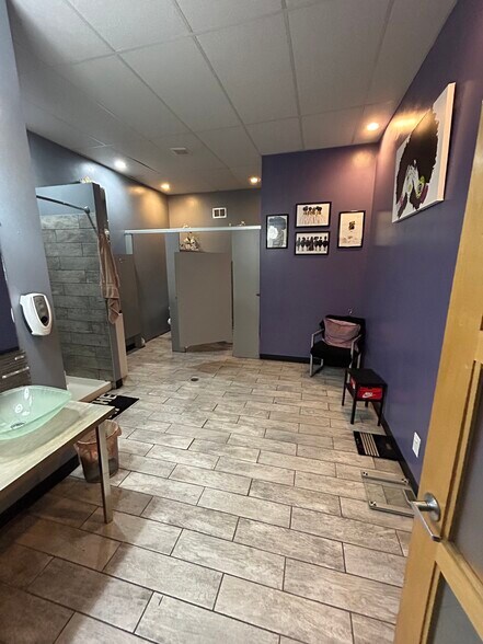 More Photos Of 10903 S Michigan Ave, Chicago Apartments For Lease