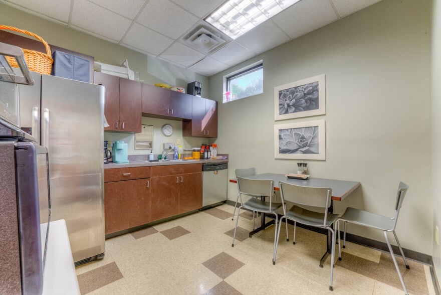 More Photos Of 520 Trinity Creek Cv, Cordova Medical For Sale