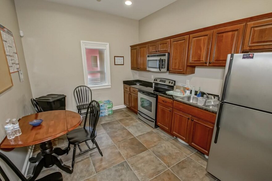 More Photos Of 200 Gause Blvd, Slidell Office For Sale