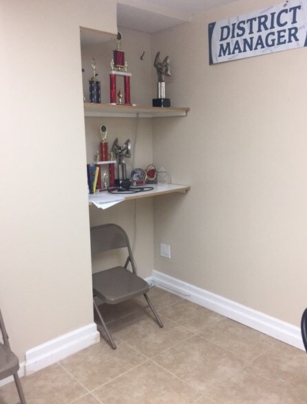 More Photos Of 97 Guyon Ave, Staten Island Storefront Retail Office For Lease