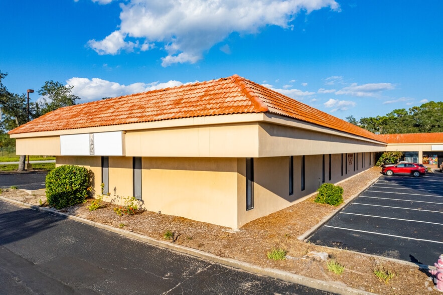 More Photos Of 38501-38581 N Us Hwy 19, Palm Harbor General Retail For Lease