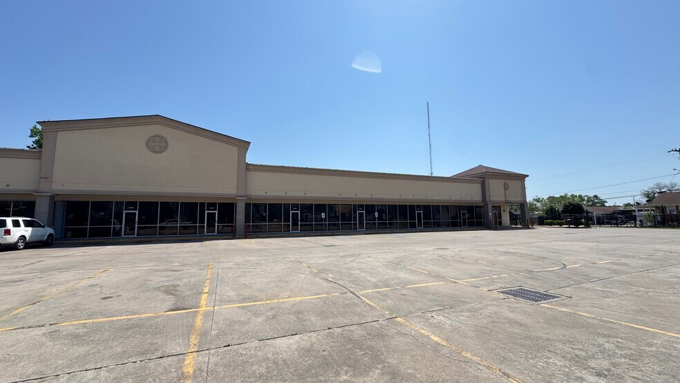 More Photos Of 7200-7206 Fulton St, Houston Freestanding For Sale