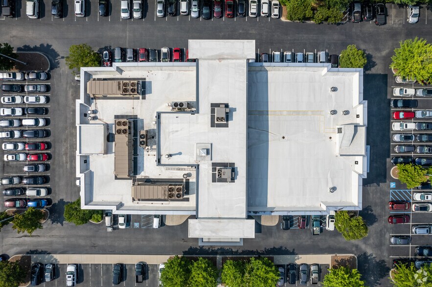 More Photos Of 7268 Jarnigan Rd, Chattanooga Hospital For Lease