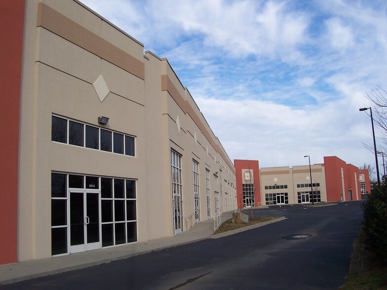 5245 Old Dowd Rd, Charlotte, NC 28208 Flex/R&D For Lease