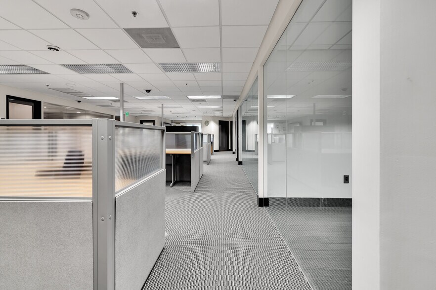 More Photos Of 12595 SW 137th Ave, Miami Office Residential For Lease