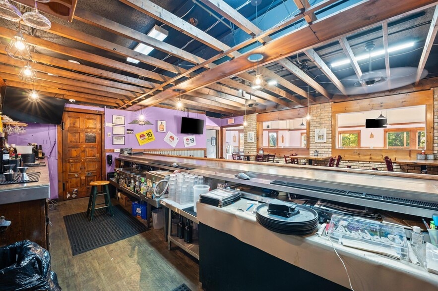 More Photos Of 15212 N Red Bud Trl, Buchanan General Retail For Sale