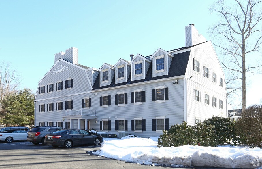 More Photos Of 149 Durham Rd, Madison Coworking Space