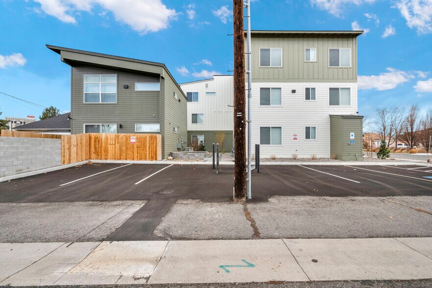 More Photos Of 542 7th St, Sparks Apartments For Sale