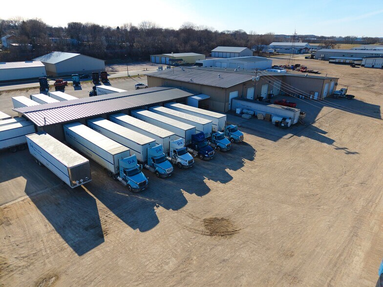 More Photos Of 926 N Front St, New Ulm Industrial For Sale
