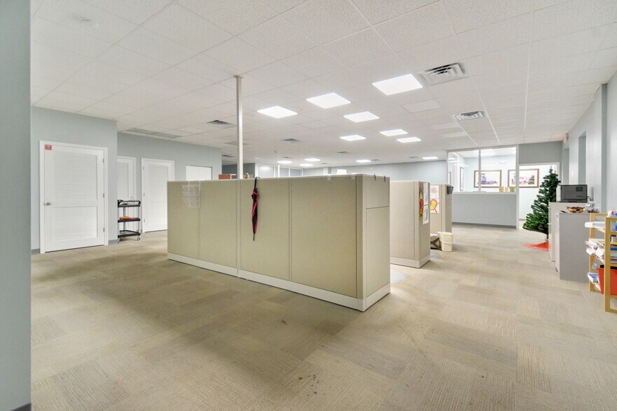 More Photos Of 101 Whitehall Dr, Saint Augustine Medical For Sale