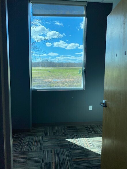 More Photos Of 5200 McDermott Rd, Plano Storefront Retail Office For Lease