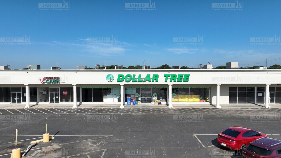 More Photos Of 100 Hall St, Coffeyville Unknown For Lease