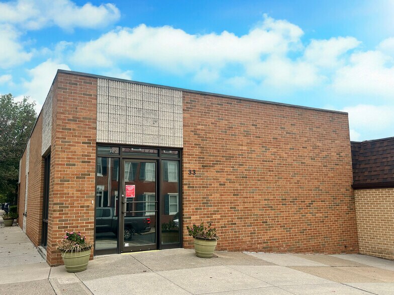 More Photos Of 33 N Brown St, Lewistown Storefront Retail Office For Sale