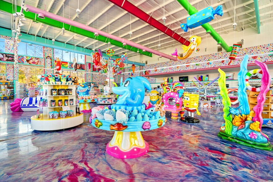 More Photos Of 4831 S Kings Hwy, Myrtle Beach Freestanding For Sale