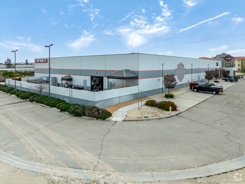More Photos Of 1759 W Avenue J12, Lancaster Freestanding For Lease