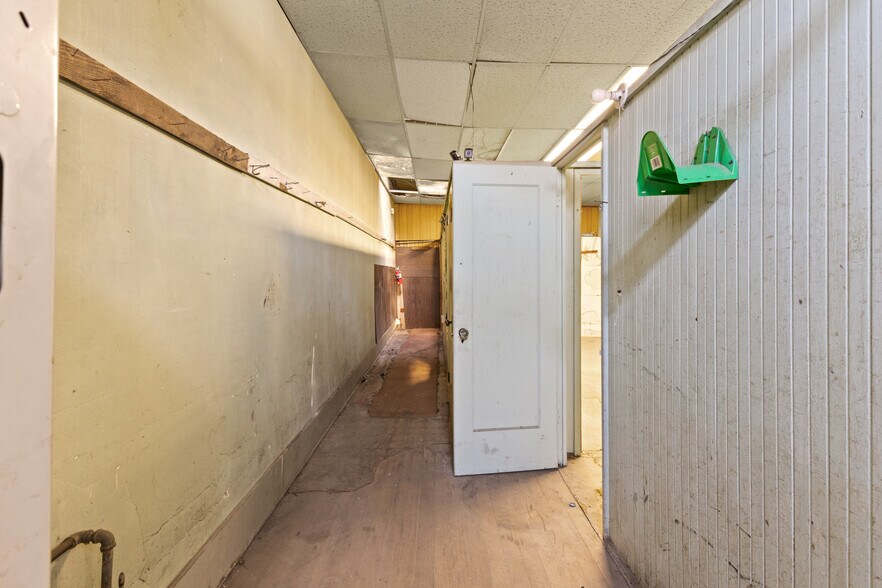 More Photos Of 421 E Santa Clara St, San Jose Storefront Retail Office For Sale