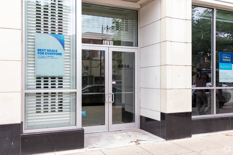 More Photos Of 4400 N Broadway St, Chicago Storefront Retail Office For Sale