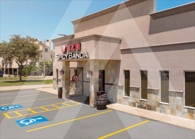 More Photos Of 1127 Marina Bay Dr, Kemah Restaurant For Sale