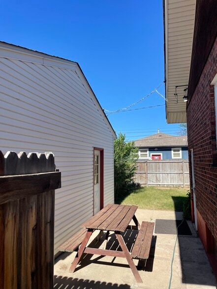 More Photos Of 15 S 8th Ave, Brighton Office For Sale