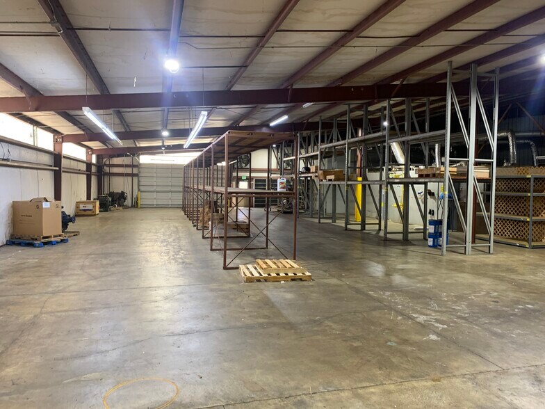 More Photos Of 4935 Whitehurst Dr, Longview Industrial For Sale