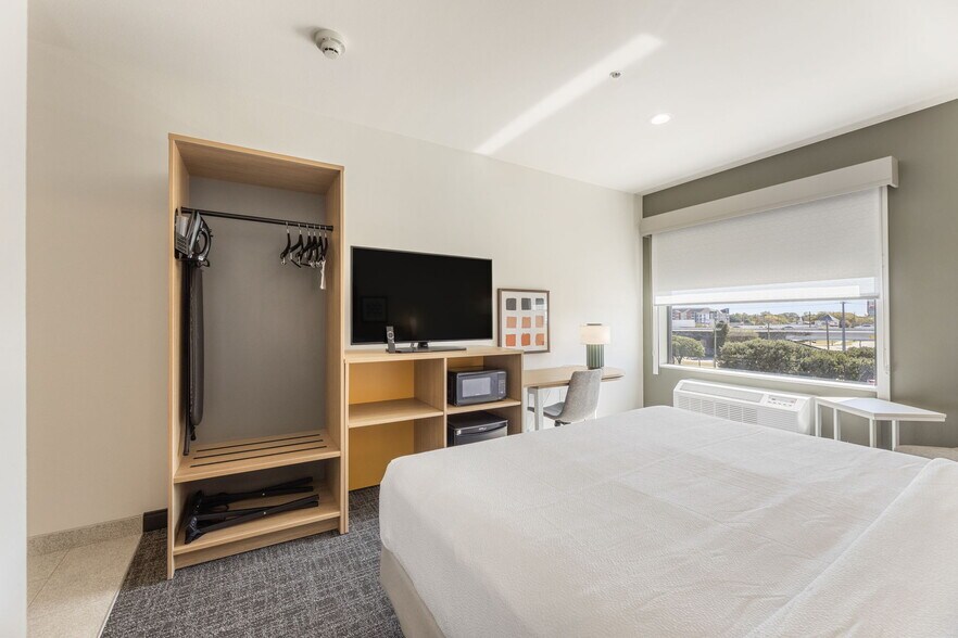 More Photos Of 5356 Roan Rd, Garland Hotel For Sale