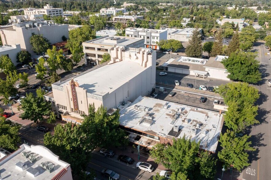 More Photos Of 1767 Market St, Redding Loft Creative Space For Lease