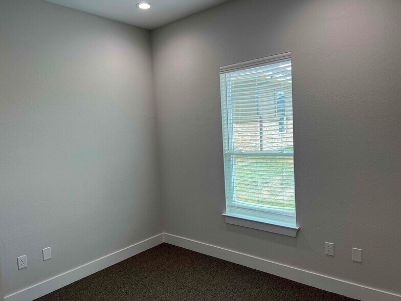 More Photos Of 2951 FM 1460, Georgetown Medical For Sale