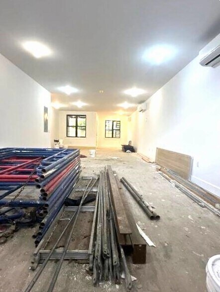 More Photos Of 431 Columbia St, Brooklyn Storefront Retail Residential For Lease