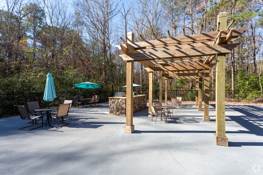 More Photos Of 601 Wildbrook Ln, Birmingham Apartments For Sale