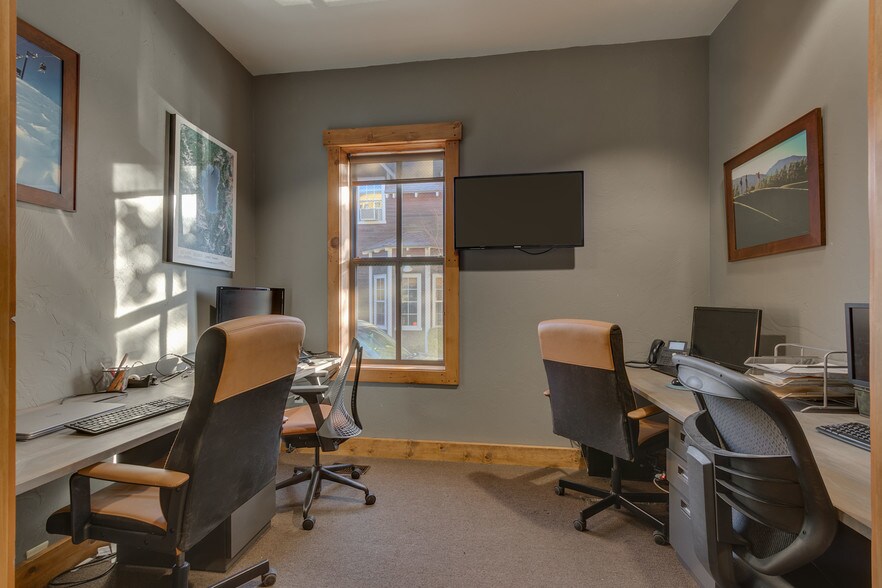More Photos Of 10010 Church St, Truckee Office Residential For Sale