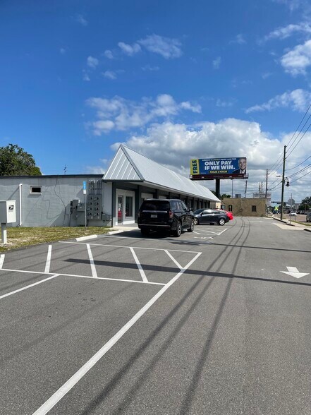 More Photos Of 190 S County Road 427, Longwood Freestanding For Sale