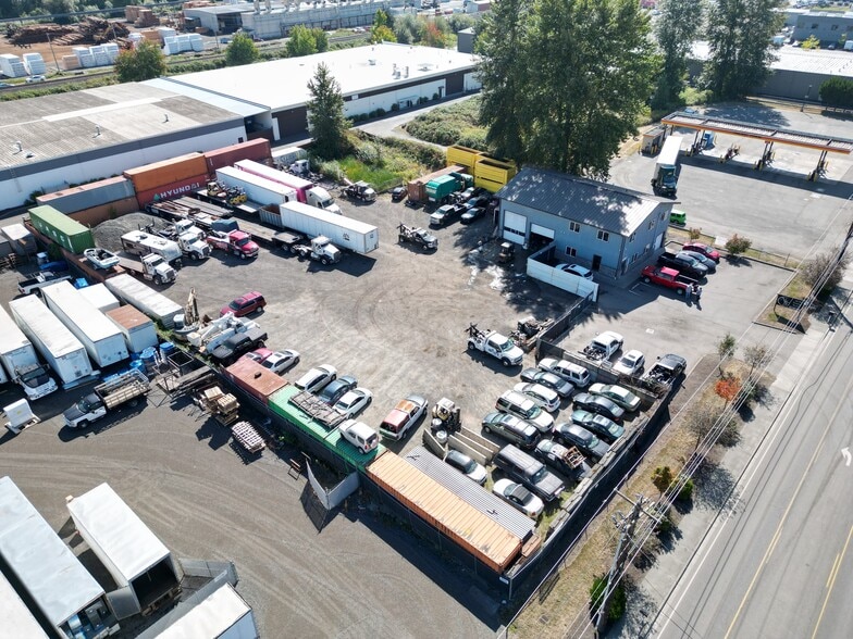 More Photos Of 1287 Valentine Ave SE, Pacific Service For Lease