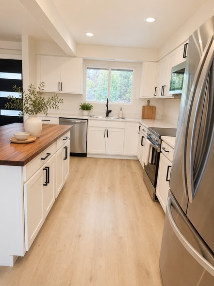 More Photos Of 5030 Broadway St, West Linn Apartments For Sale
