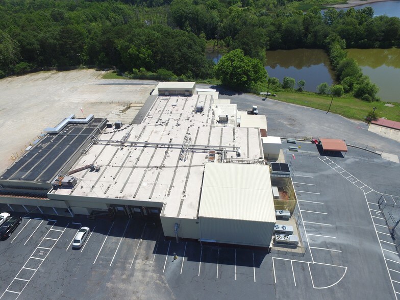 More Photos Of 635 Kingsbridge Rd, Carrollton Distribution For Lease