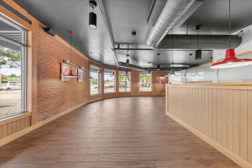 More Photos Of 1550 Larpenteur Ave W, Falcon Heights Apartments For Lease