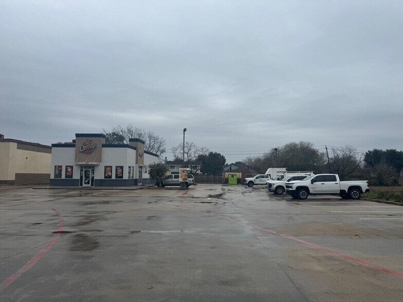 More Photos Of 10905 W Fairmont Pky, La Porte Fast Food For Sale