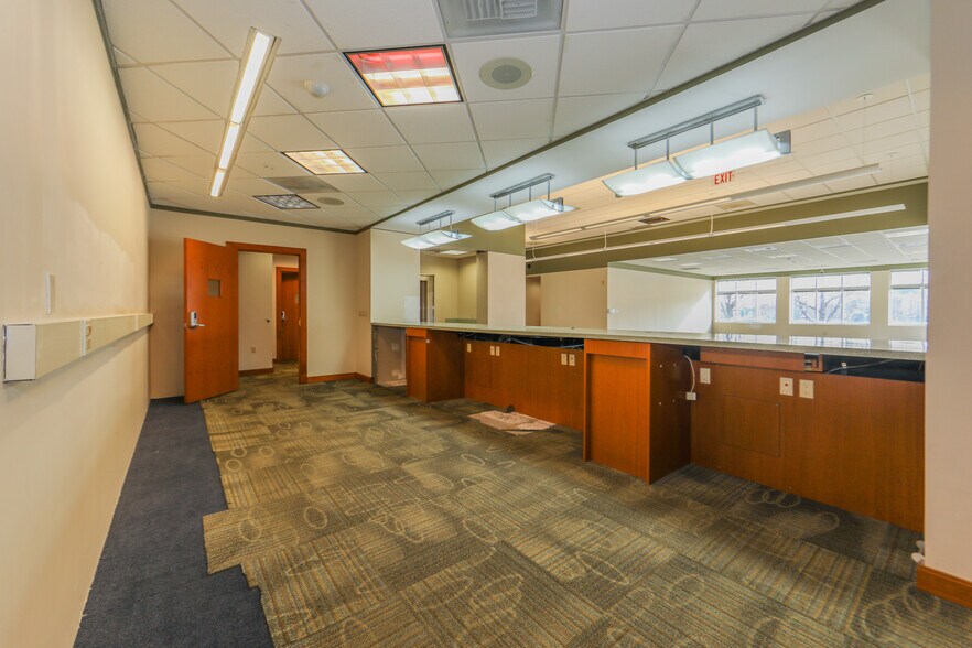 More Photos Of 1610 Main Ave, Clifton Bank For Sale