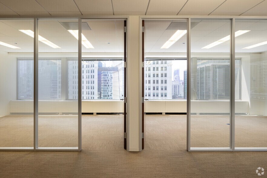More Photos Of 401 N Michigan Ave, Chicago Office For Lease