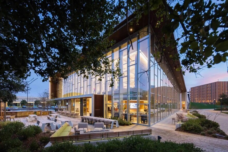 More Photos Of 700 Gateway Blvd, South San Francisco Unknown For Lease