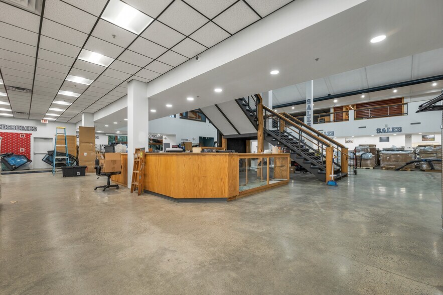 More Photos Of 149 State St, Groveton Freestanding For Sale