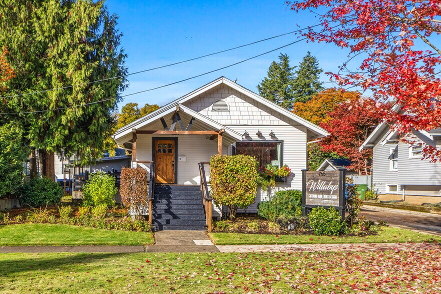 Primary Photo Of 765 Liberty St SE, Salem Freestanding For Sale