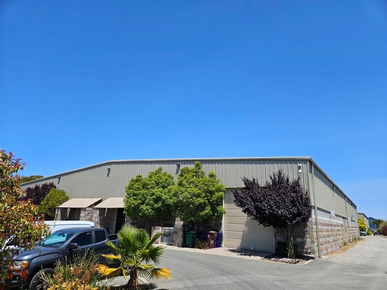 More Photos Of 2258 Central St, Richmond Warehouse For Lease