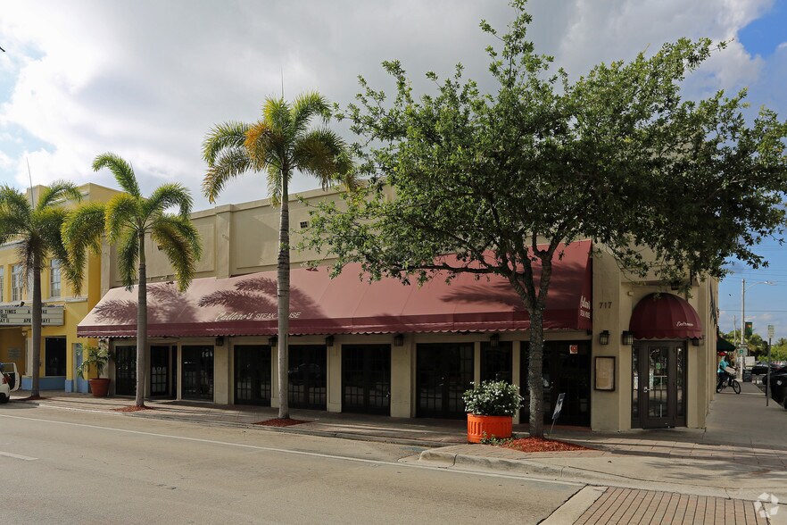 More Photos Of 717-719 Lake Ave, Lake Worth Restaurant For Lease