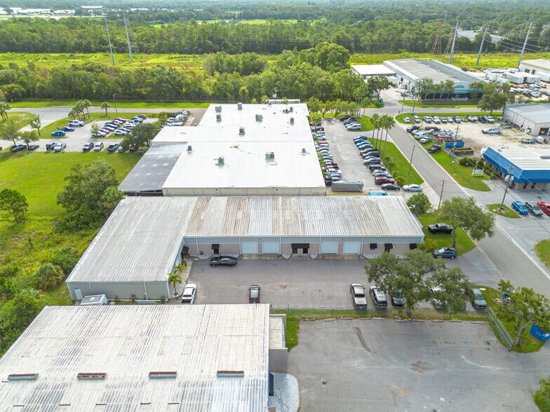 More Photos Of 440 Roberts Rd, Oldsmar Warehouse For Sale