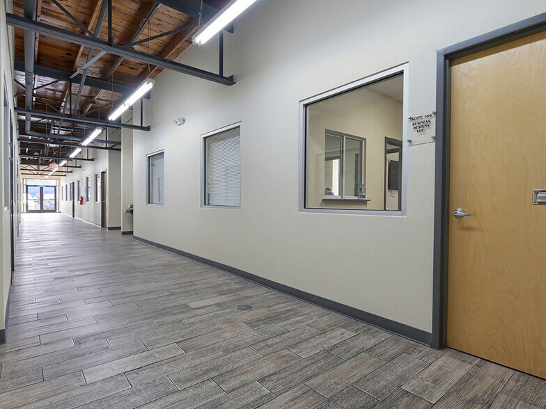 More Photos Of 2601 E Yandell Dr, El Paso Coworking Space